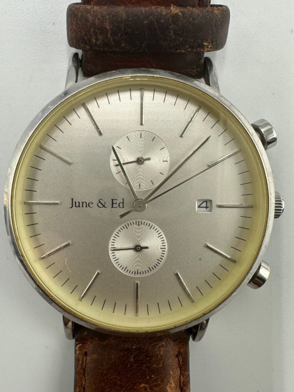 June & Ed Chronograph Watch Men Silver Tone Date Window 41MM Case New Battery